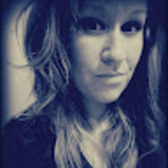 carla_hooper